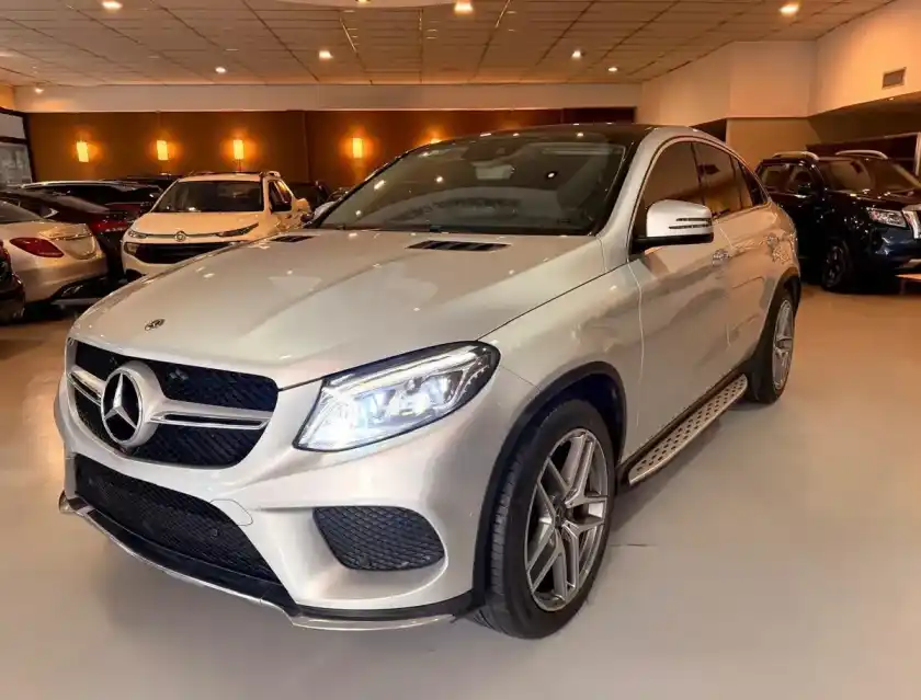 Mercedes-Benz Clase Gle 3.0 Gle400 Sport Coupe 4Matic 333Cv 2019 - foto 3