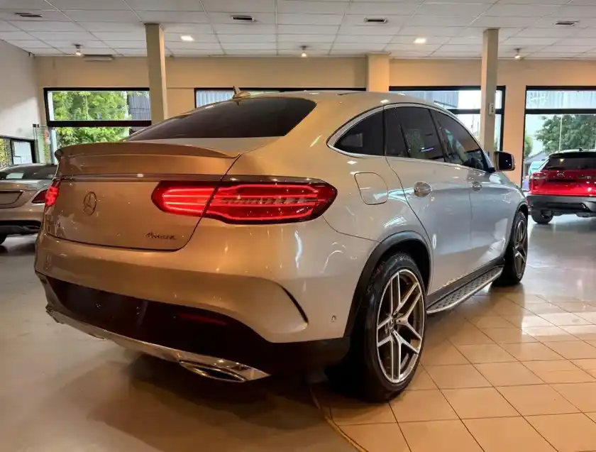 Mercedes-Benz Clase Gle 3.0 Gle400 Sport Coupe 4Matic 333Cv 2019 - foto 4