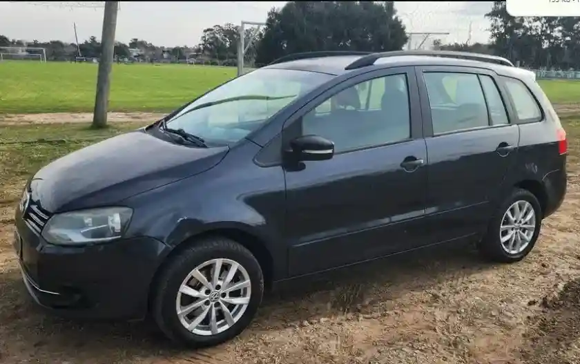 Volkswagen Suran 1.6 Trendline 2013 - foto 1