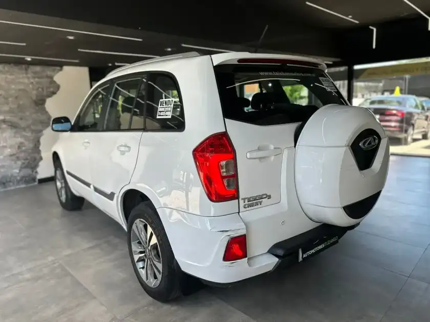 Chery Tiggo 3 1.6 Comfort 2016 - foto 4