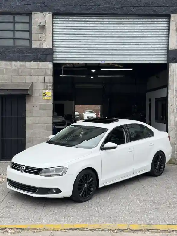 Volkswagen Vento 2.0 Sportline Tsi 200Cv Dsg 2011 - foto 2