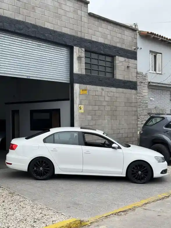 Volkswagen Vento 2.0 Sportline Tsi 200Cv Dsg 2011 - foto 3