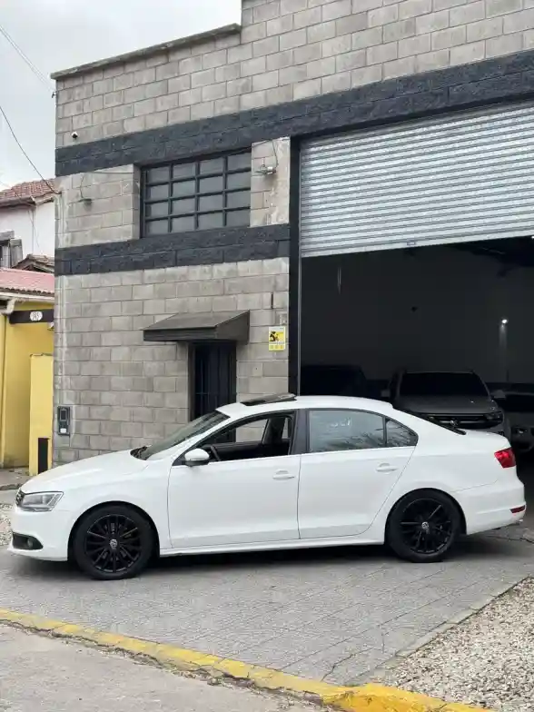 Volkswagen Vento 2.0 Sportline Tsi 200Cv Dsg 2011 - foto 4