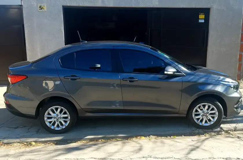 Fiat Cronos 1.3 Gse Drive Pack Conectividad 2021 - foto 3
