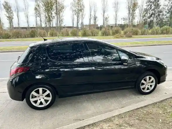 Peugeot 308 1.6 Allure Hdi 115Cv 2016 - foto 2