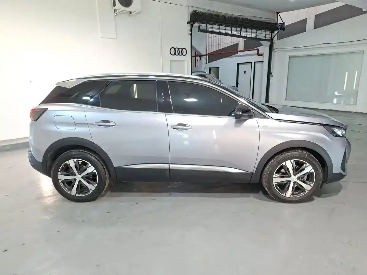 Peugeot 3008 1.6 Gt-Line Thp Pack Tiptronic 2024 - foto 4