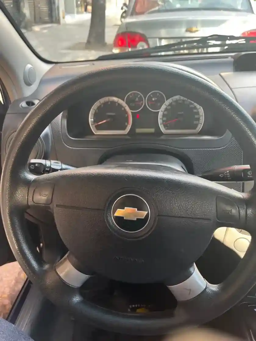 Chevrolet Aveo 1.6 Lt At 2010 - foto 3