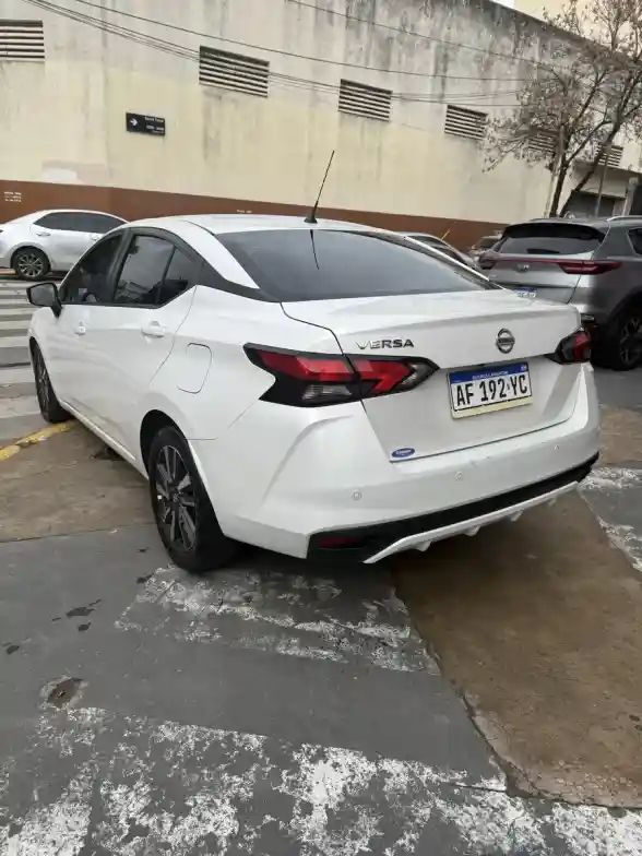 Nissan Versa 1.6 Advance At 2022 - foto 3