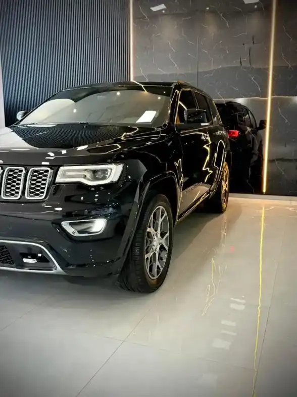 Jeep Grand Cherokee 3.6 Overland 286Hp At 2020 - foto 2