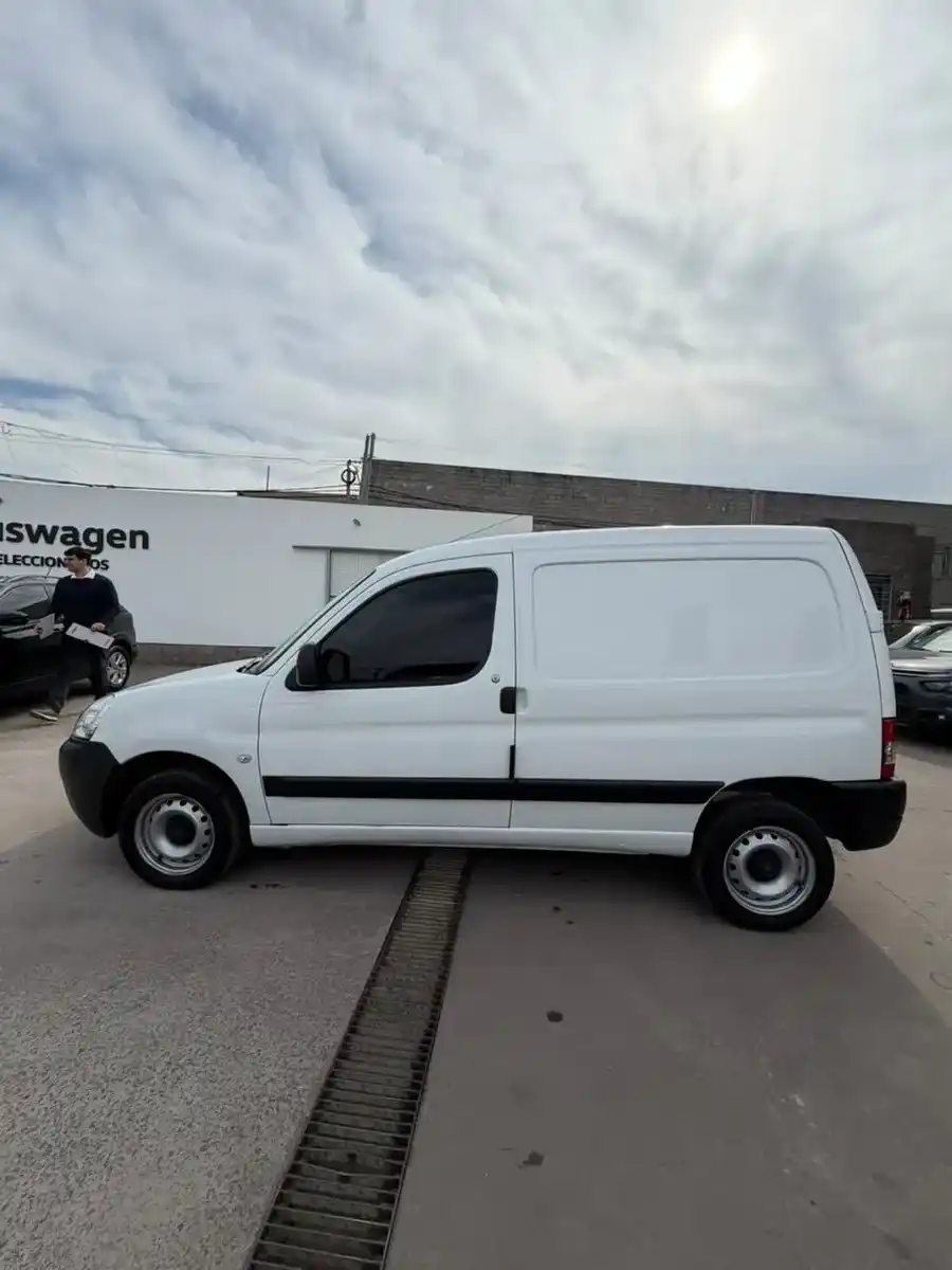 Citroën Berlingo Furgon 1.6 Bussines Hdi 92Cv Am54 2021 - foto 2