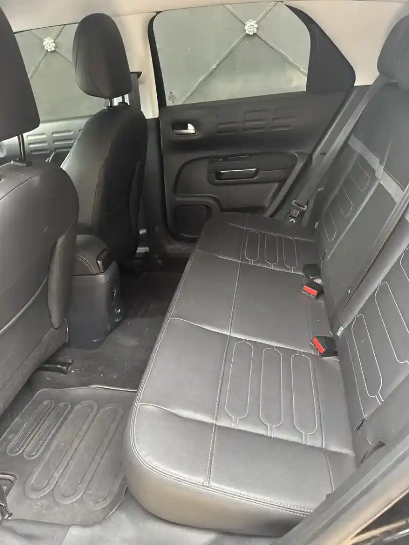 Citroën C4 Cactus 1.6 Noir 165 At6 2024 - foto 3