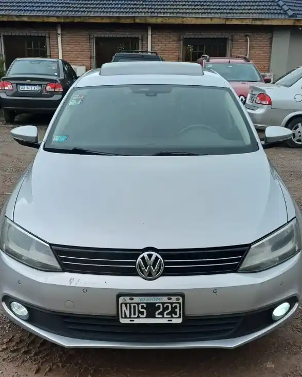 Volkswagen Vento 2.5 Luxury 170Cv 2013 - foto 1