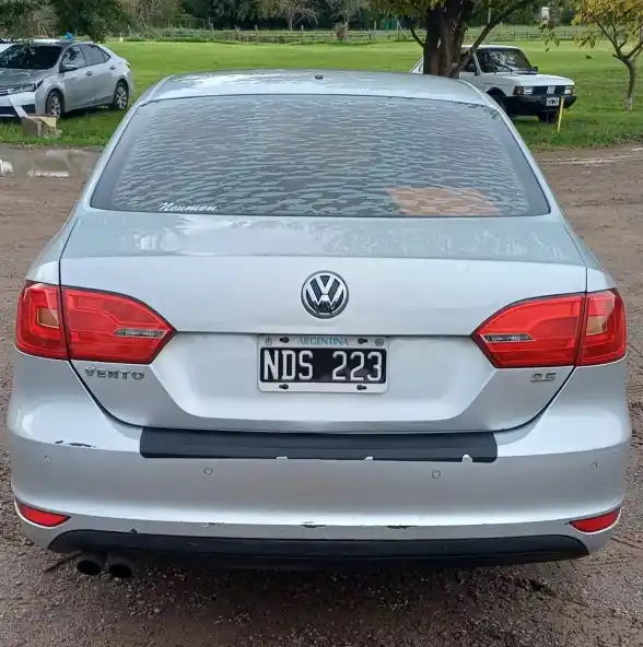 Volkswagen Vento 2.5 Luxury 170Cv 2013 - foto 2