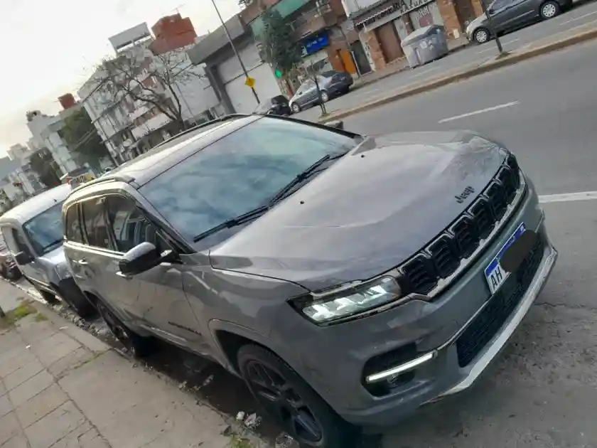 Jeep Commander 2.0 Gme Blackhawk 4X4 At9 2025 - foto 3