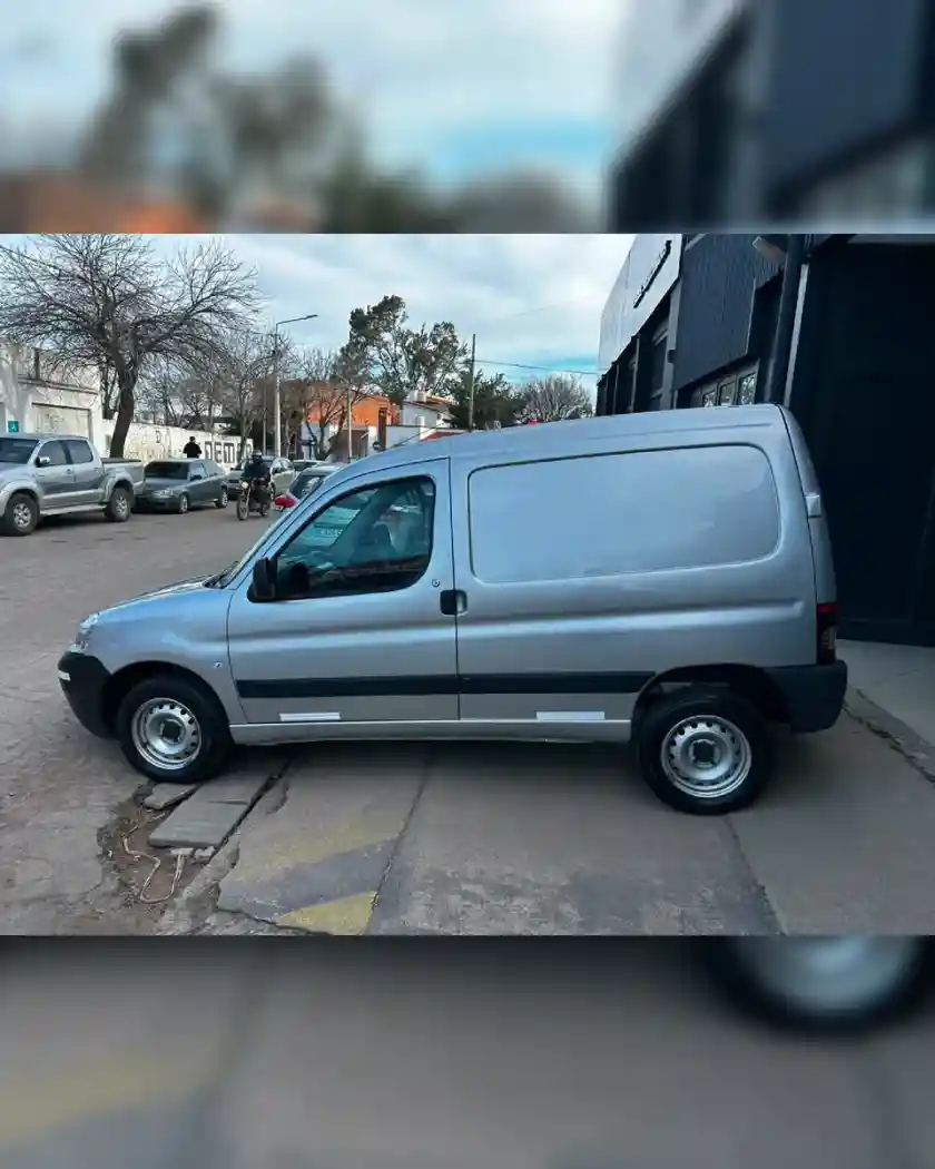 Peugeot Partner 1.6 Hdi Confort 2021 - foto 2