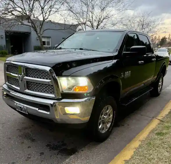 Ram 2500 6.7 Laramie I Atx 350Cv 4X4 2014 - foto 1