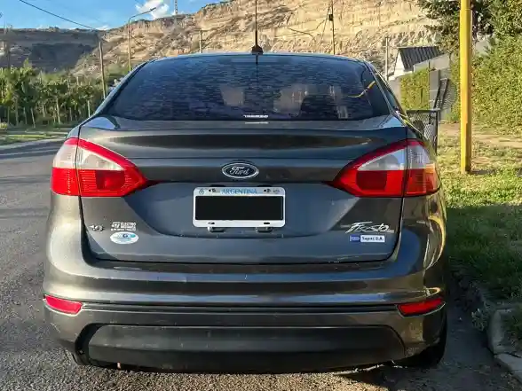 Ford Fiesta 1.6 One Edge Plus 98Cv 2015 - foto 3