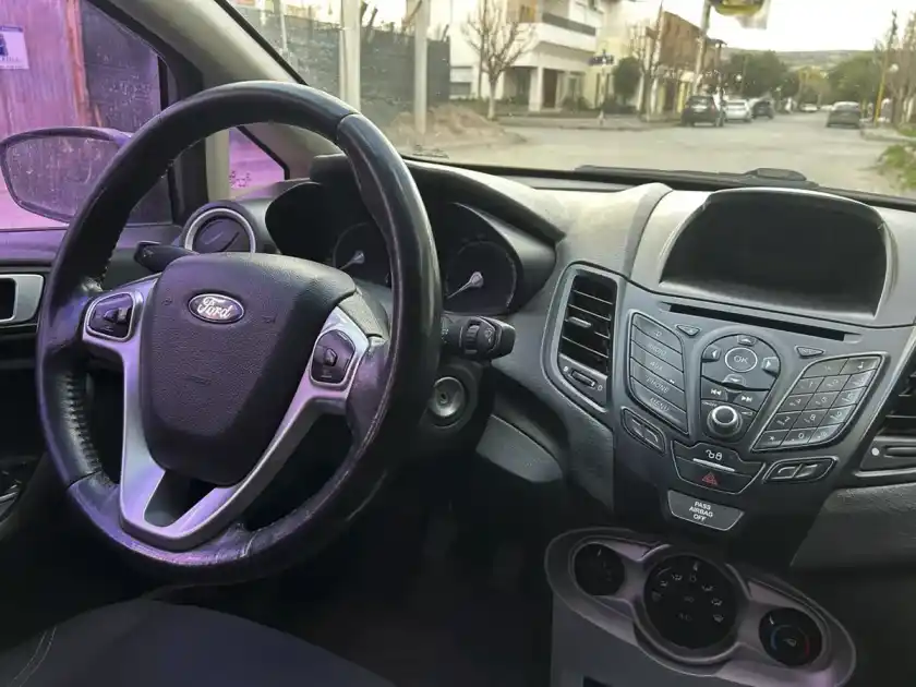 Ford Fiesta 1.6 One Edge Plus 98Cv 2015 - foto 5