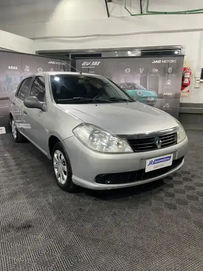 Renault Symbol 1.6 Authentique Pack Ii 105Cv 2012 - foto 3
