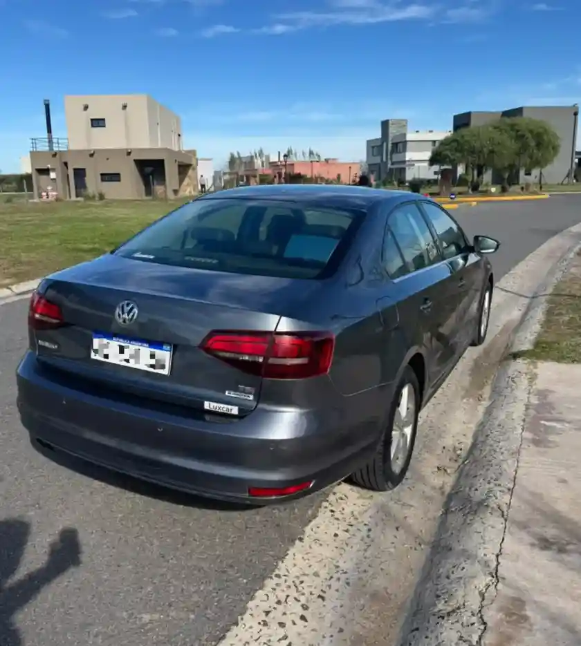 Volkswagen Vento 1.4 Highline 150Cv At 2017 - foto 3