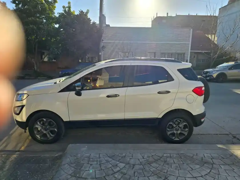 Ford Ecosport 1.5 Freestyle 123Cv 4X2 2019 - foto 2