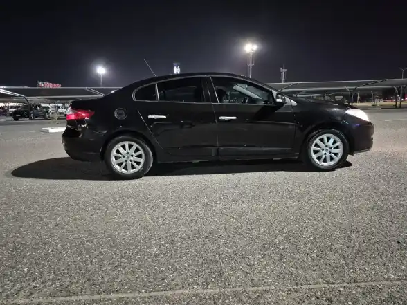 Renault Fluence 2.0 Luxe 2011 - foto 4
