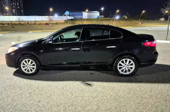 Renault Fluence 2.0 Luxe 2011 - foto 5
