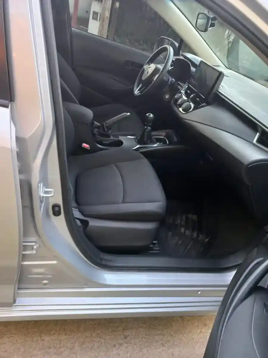 Toyota Corolla 2.0 Xli Mt 170Cv 2022 - foto 5