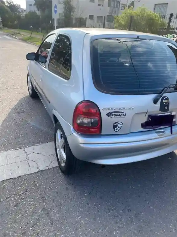 Chevrolet Corsa 1.6 3 Puertas  Aire Acondicionado Y Dirección 2008 - foto 4