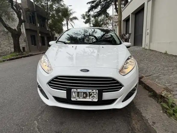 Ford Fiesta Kinetic 1.6 Se Plus 120Cv 2014 - foto 5