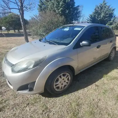 Ford Fiesta 2011 - foto 1