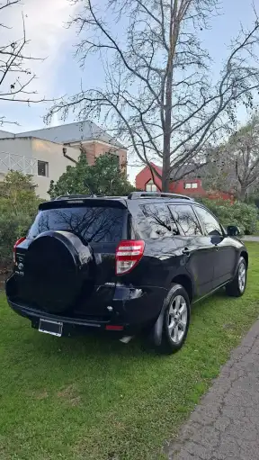 Toyota Rav4 2.4 4X4 At 2011 - foto 2