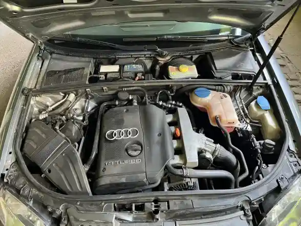 Audi A4 1.8 T 2007 - foto 4