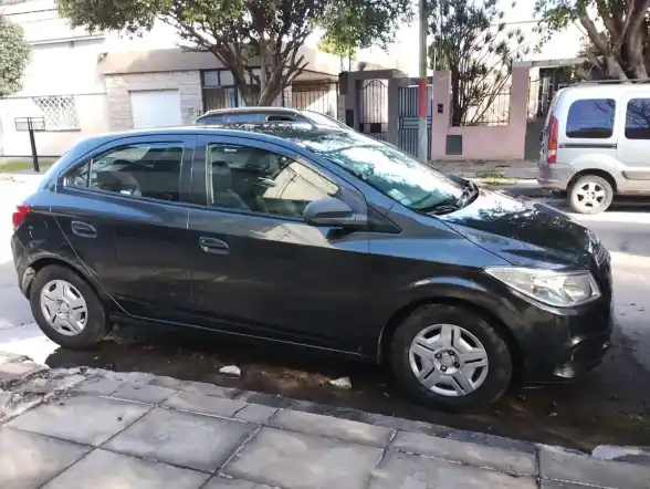 Chevrolet Onix 2017 - foto 1