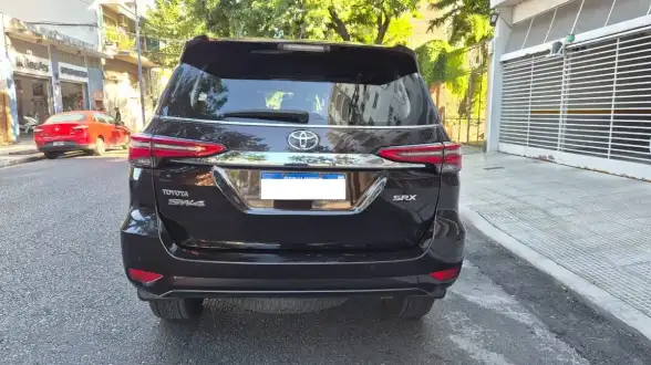 Toyota Sw4 2.8 Srx 204Cv 4X4 7As Mt 2021 - foto 5