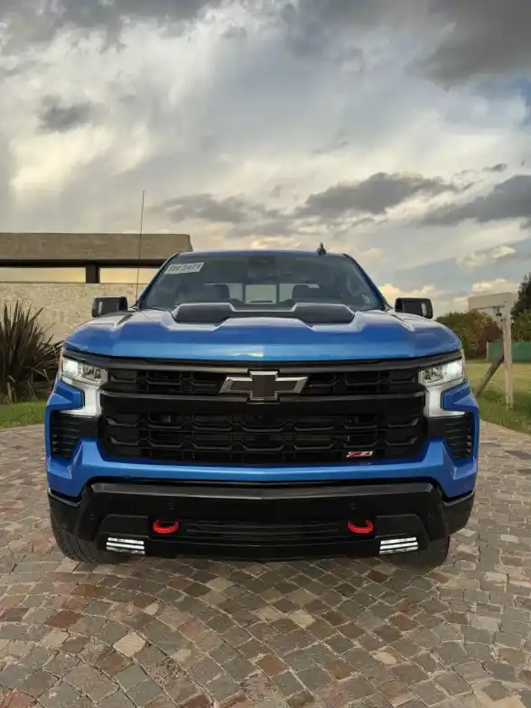 Chevrolet Silverado 5.3 V8 Z71 Trail Boss 2025 - foto 2