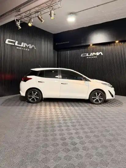 Toyota Yaris 1.5 107Cv S Cvt 2020 - foto 4