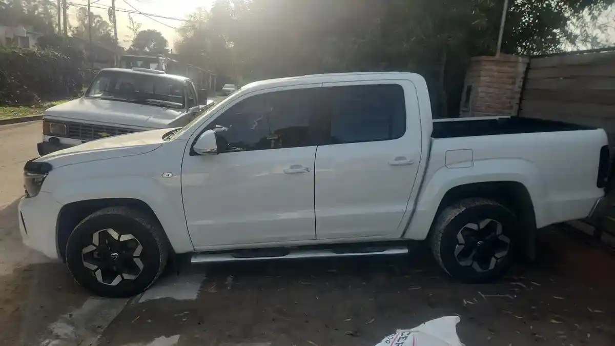 Volkswagen Amarok 3.0 Cd Tdi 258Cv V6 Highline 4X4 At 2025 - foto 2