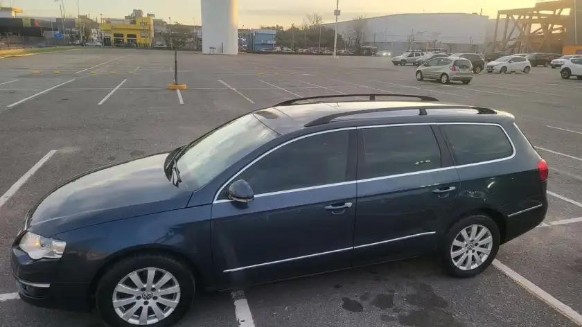 Volkswagen Passat Variant 2.0 Tdi Elegance Wood Dsg 2006 - foto 2