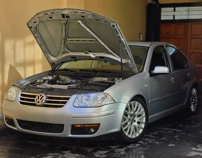 Volkswagen Bora 1.8 Highline T 180Cv Cuero 2008 - foto 3