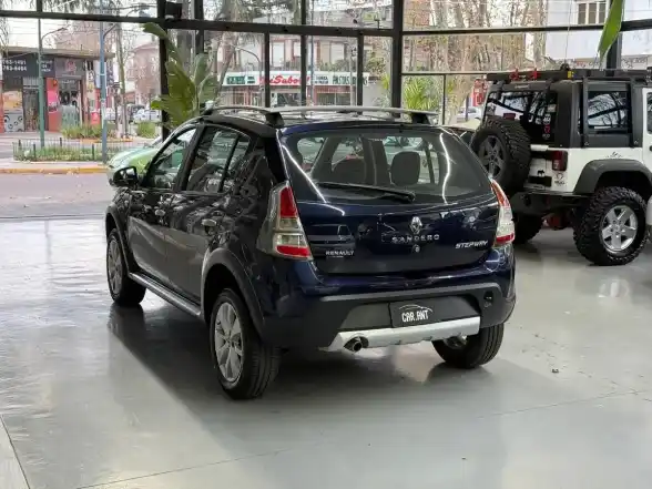 Renault Sandero Stepway 1.6 Privilege 105Cv 2013 - foto 3