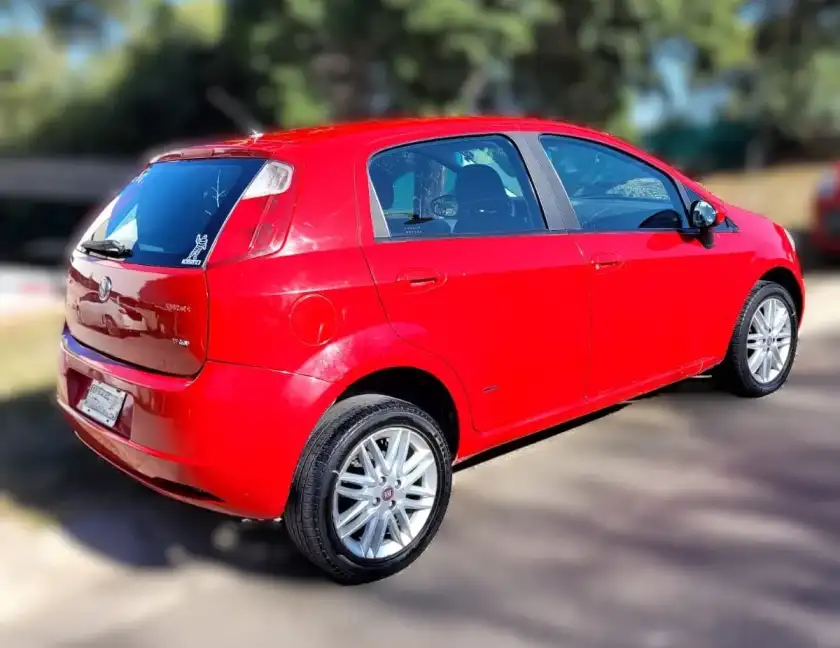 Fiat Punto 1.6 Essence 2012 - foto 2
