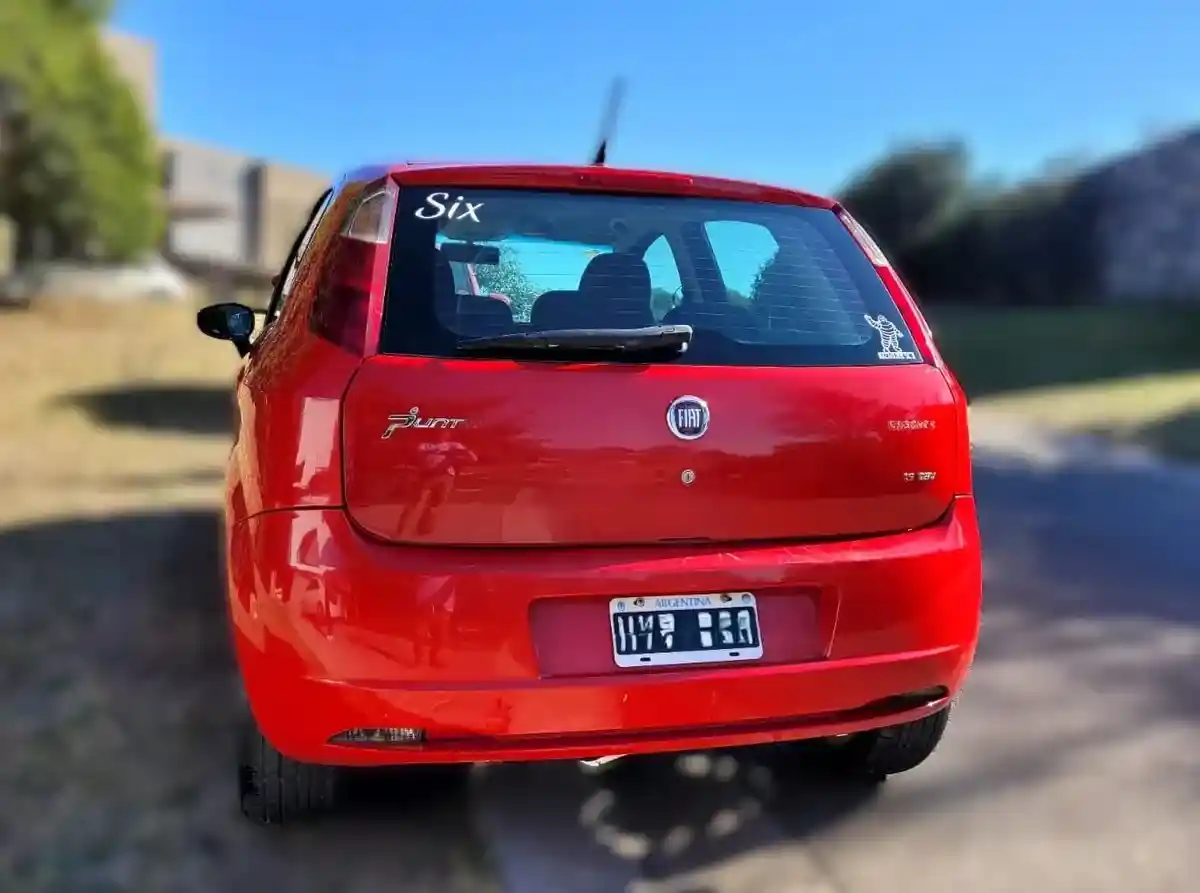 Fiat Punto 1.6 Essence 2012 - foto 4