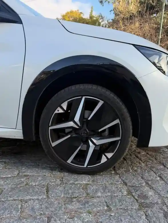 Peugeot 208 1.0T Gt 2024 - foto 5