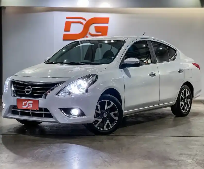 Nissan Versa 1.6 Exclusive At 2017 - foto 1