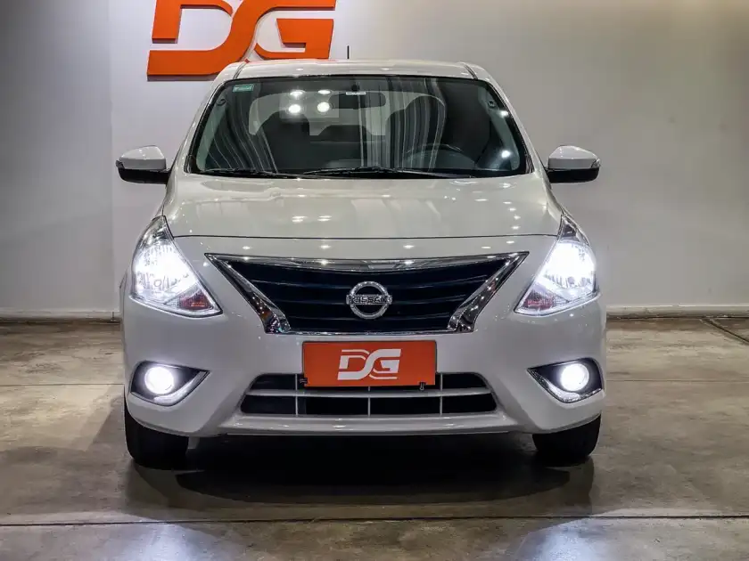 Nissan Versa 1.6 Exclusive At 2017 - foto 4