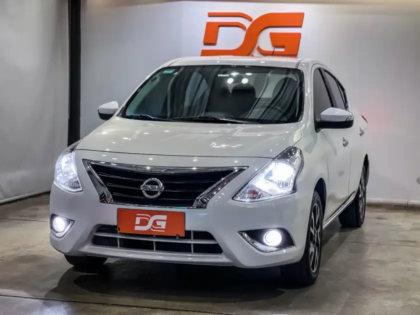 Nissan Versa 1.6 Exclusive At 2017 - foto 5