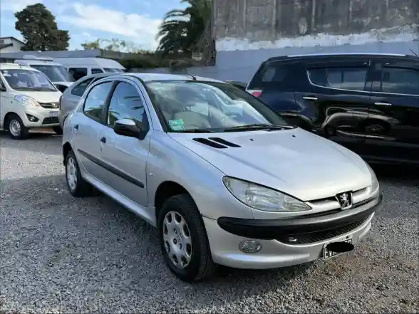 Peugeot 206 1.6 Xr Premium 2005 - foto 3