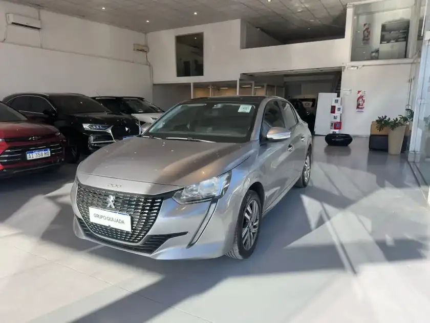 Peugeot 208 1.6 Allure Pack L23 2023 - foto 3
