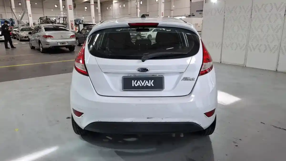 Ford Fiesta Kinetic Design 1.6 16V Titanium 2013 - foto 4